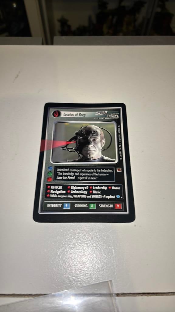 Star Trek CCG oversized Locutus of Borg kaart, Ophalen of Verzenden, Zo goed als nieuw, Losse kaart