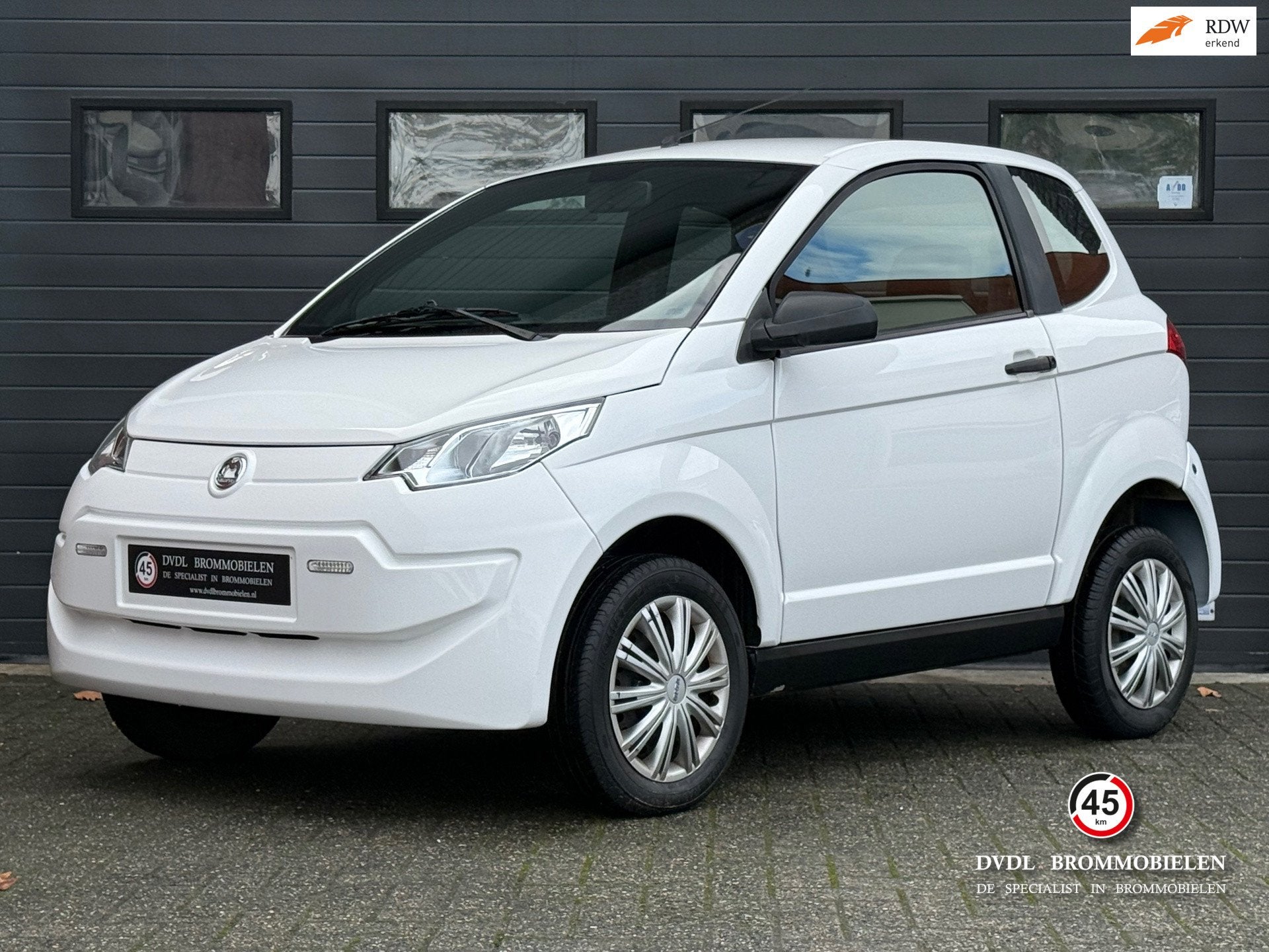 Aixam Minauto Brommobiel 45km auto 2017 1e eig 34dkm ZGAN!, Gebruikt, Overige merken