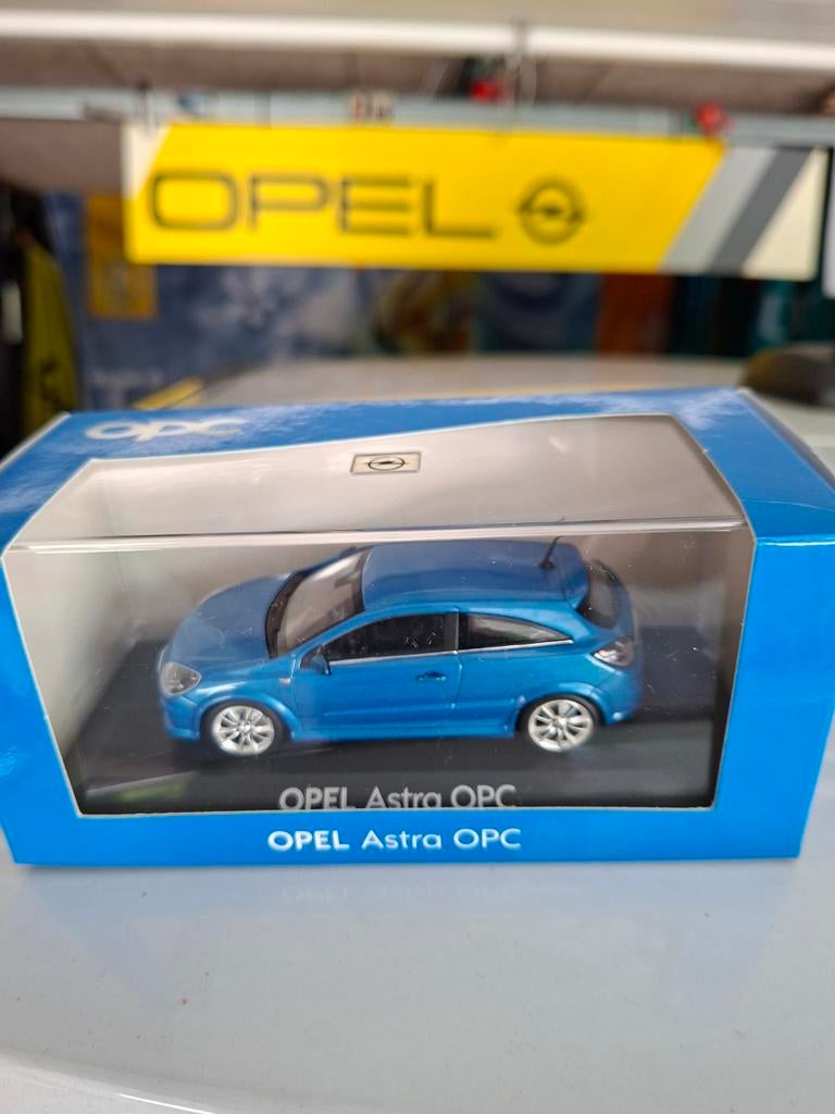 Opel opc astra blauw, Hobby en Vrije tijd, Ophalen of Verzenden, Auto