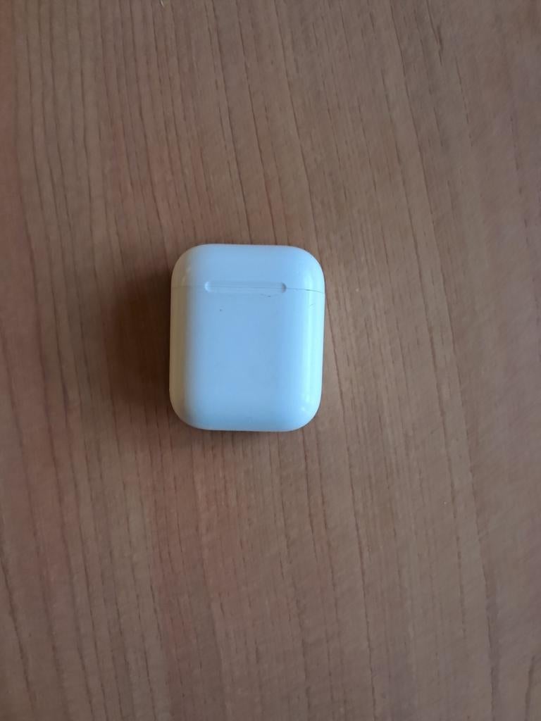 Apple AirPods 1e generatie - LEES BESCHRIJVING, Ophalen of Verzenden, Gebruikt, Overige merken, Draadloos