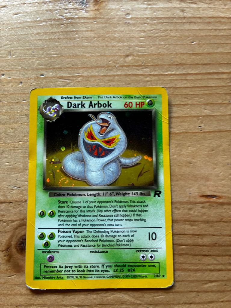 Oude kaart dark arbok, Hobby en Vrije tijd, Verzamelkaartspellen | Pokémon, Ophalen of Verzenden, Zo goed als nieuw