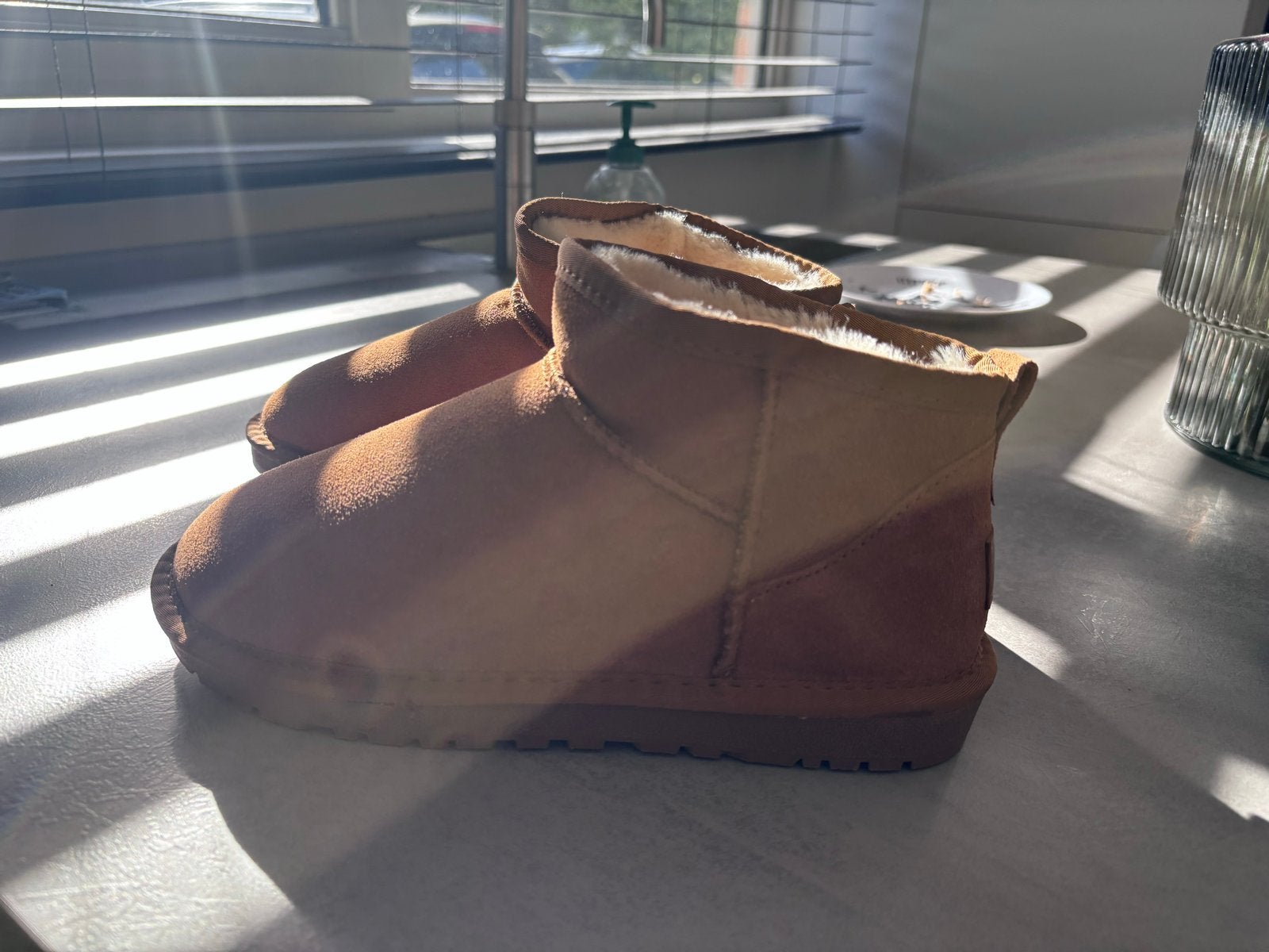 UGG Laarzen Maat 39, Ophalen of Verzenden, Zo goed als nieuw, Bruin, Lage of Enkellaarzen