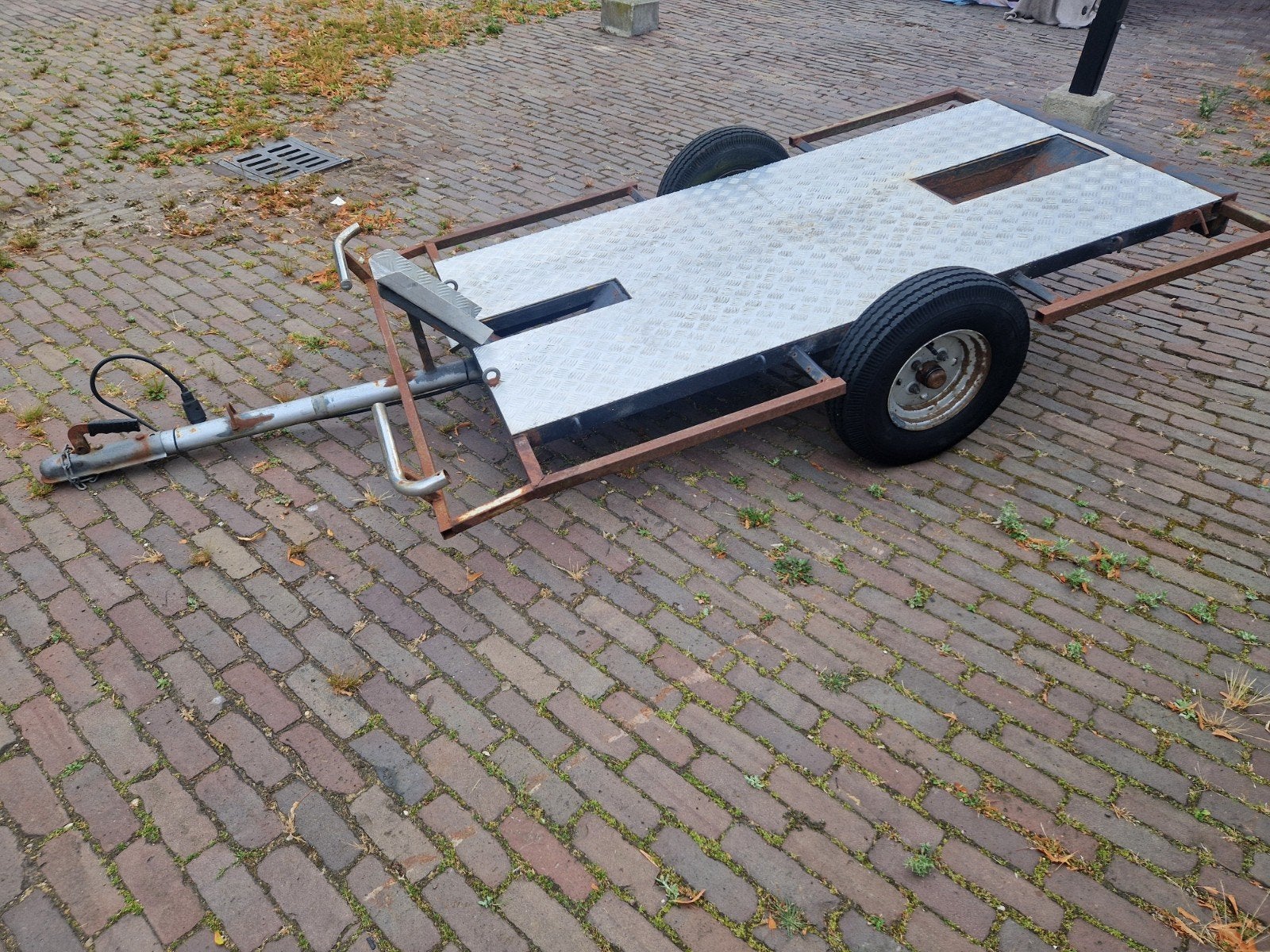 Motoraanhanger, motorkar,kar, Ophalen