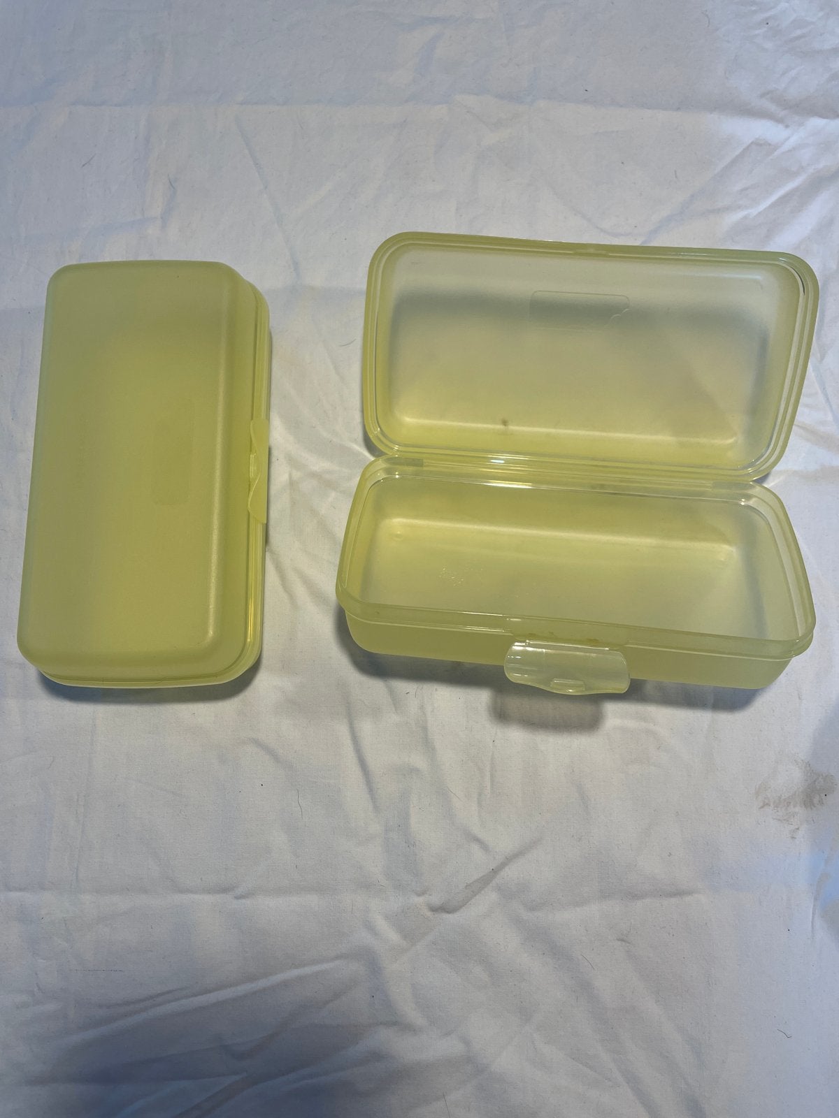 Tupperware Broodtrommel - Lichtgeel 2x, Gebruikt, Bewaardoos, Geel, Ophalen of Verzenden