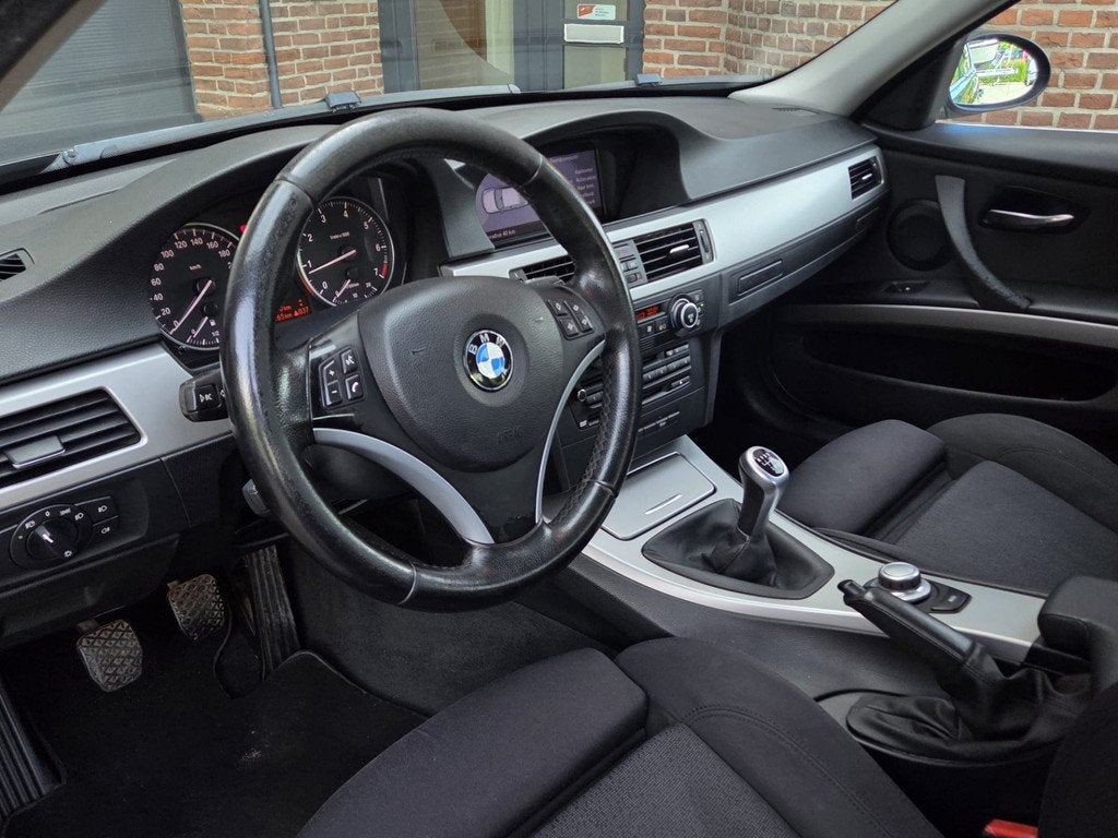BMW 3-serie 316i Business Line | PDC | Clima | Nap | Apk |, Auto's, BMW, Gebruikt, 1599 cc, 4 cilinders, Origineel Nederlands