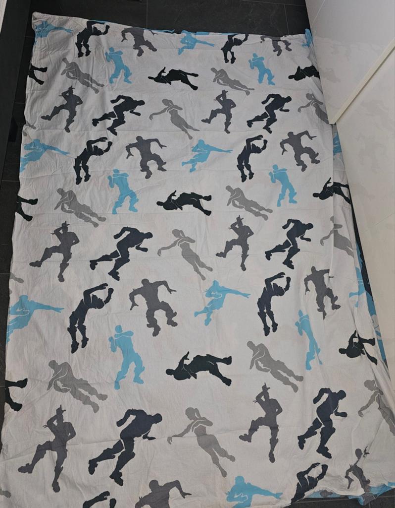 Fortnite dekbedovertrek 140x200 nieuwstaat, Kinderen en Baby's, Kinderkamer | Beddengoed, Ophalen, Zo goed als nieuw