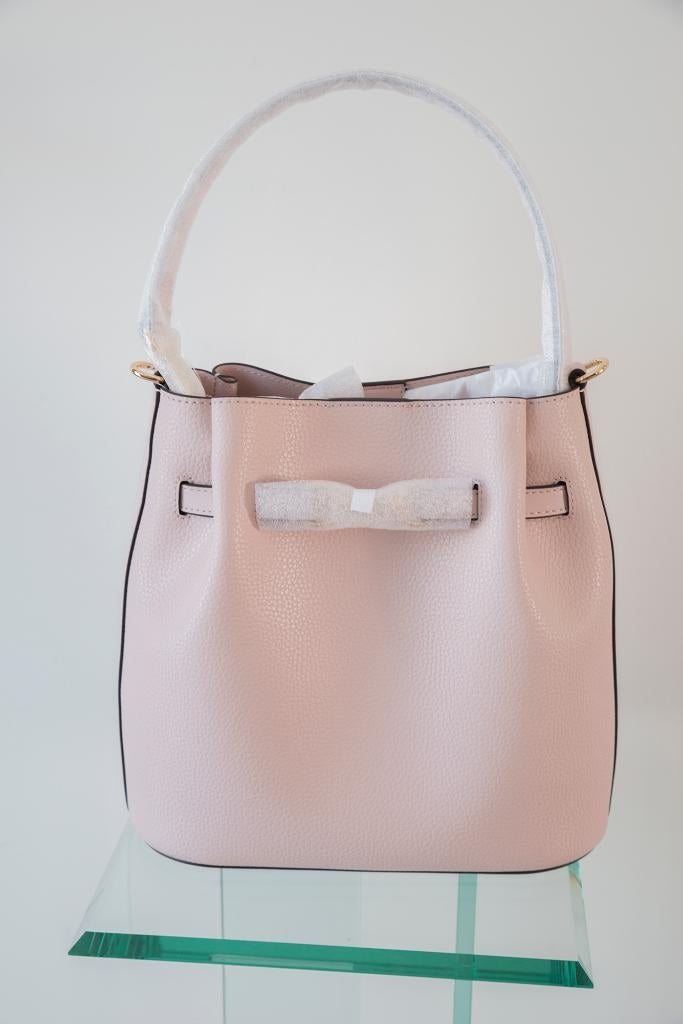 Handtas Michael Kors Carson Bucket Bag nieuw, Ophalen of Verzenden, Nieuw, Roze, Handtas