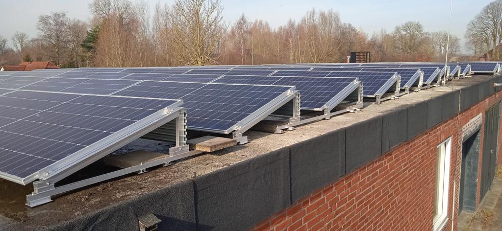 Zonnepanelen compleet systeem, plaat dak met gratis montage, Ophalen, Nieuw, Compleet systeem, 200 wattpiek of meer