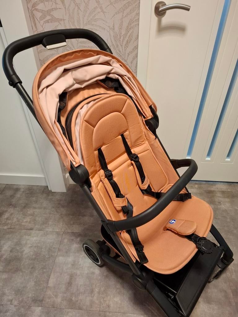 Roze zéér complete Joolz aer buggy, Kinderen en Baby's, Buggy's, Zo goed als nieuw, Overige merken, Regenhoes, Verstelbare rugleuning