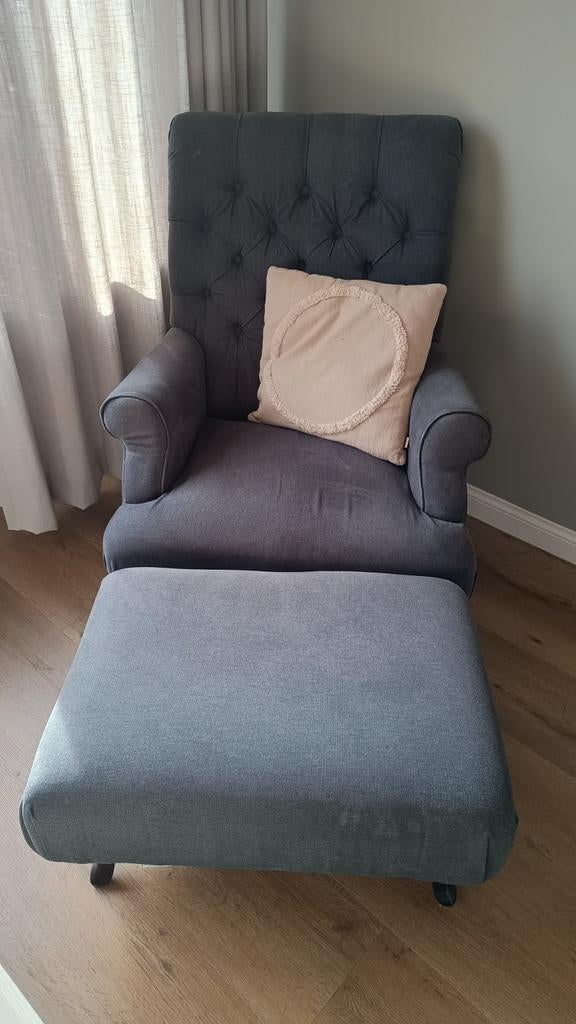 Grijze Landelijke Fauteuil met Voetenbank, Ophalen, Gebruikt, 75 tot 100 cm, 75 tot 100 cm