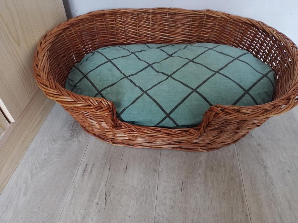Rieten hondemand.breed 68cm diep 46cm hoog 20cm, Ophalen, Nieuw, Riet