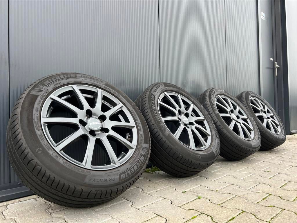 16 inch 5x112 RIAL Volkswagen Golf 5/6/7/8 Caddy, Hooghwerff banden & velgen, 16 inch, Jacob Lemairestraat 26, Banden en Velgen