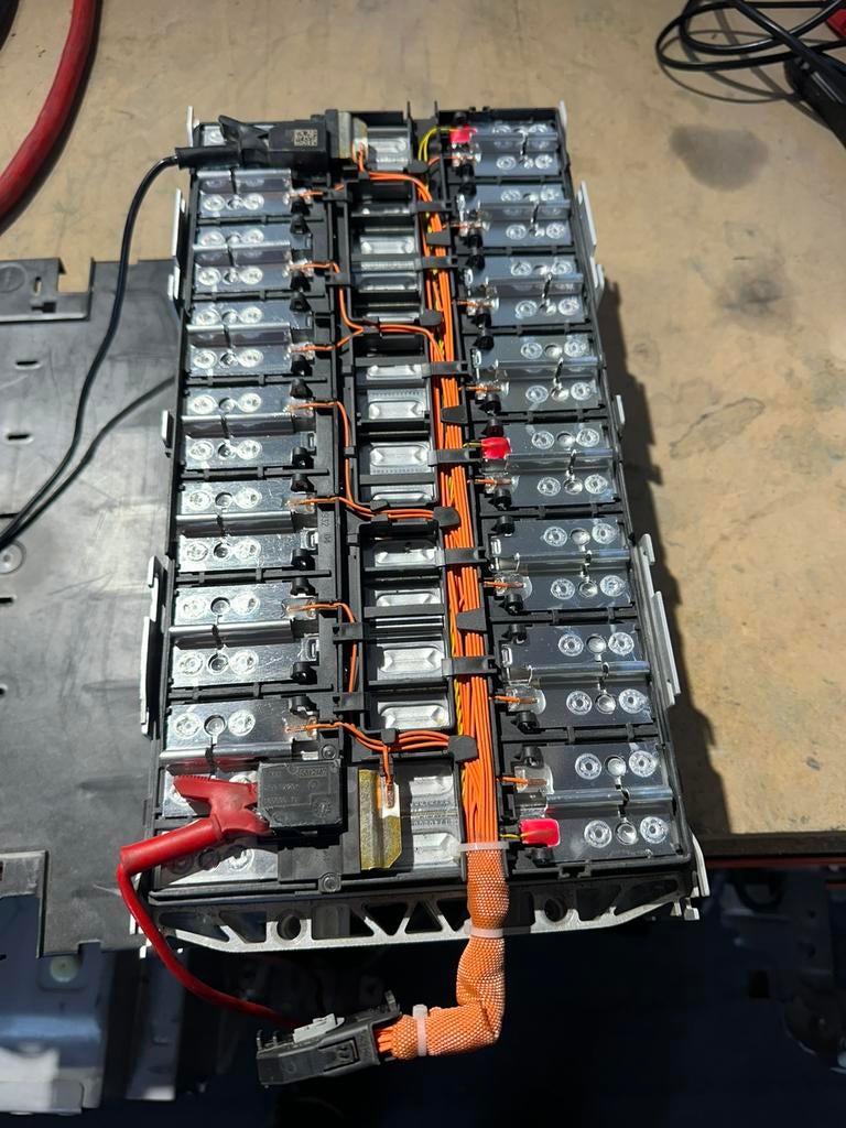 BMW hybride accu modules 16st, met 1 defecte batterij erin, Auto-onderdelen, Ophalen, Gebruikt, BMW