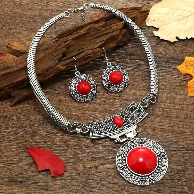 SALE: Ketting en oorbellen met rode stenen, Overige materialen, Verstelbaar, Infapexcede@outlook.com, Apex CE Specialists GmbH