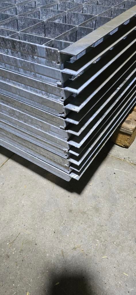 Stellingroosters verzinkte maasroosters tbv palletstellingen, Ophalen, Zo goed als nieuw, IJzer