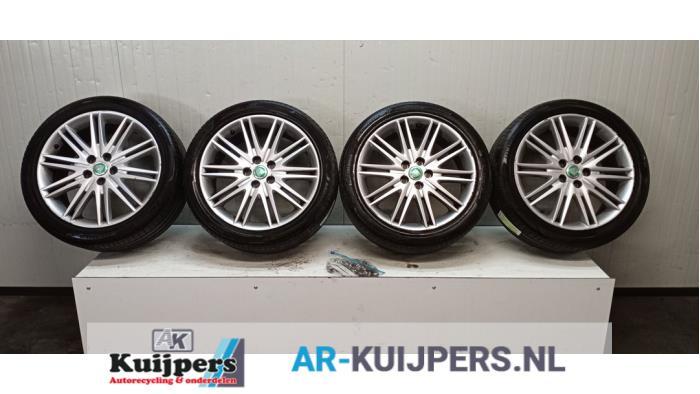 Sportvelgenset + banden van een Jaguar S-Type, Auto-onderdelen, Banden en Velgen, Gebruikt, -, -, -