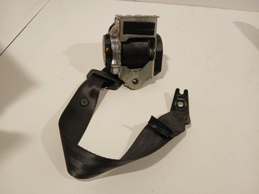 Veiligheidsgordel links achter Volvo S60, Auto-onderdelen, Onderdelen@venauto.nl, Van der Ven Autorecycling B.V., Gebruikt, Ettenseweg 76, 4706 PB Roosendaal, The Netherlands