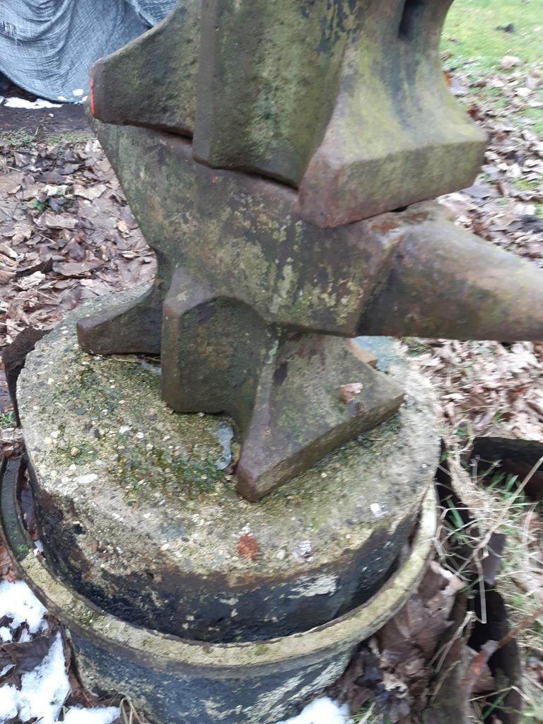 aambeeld 2, Ophalen