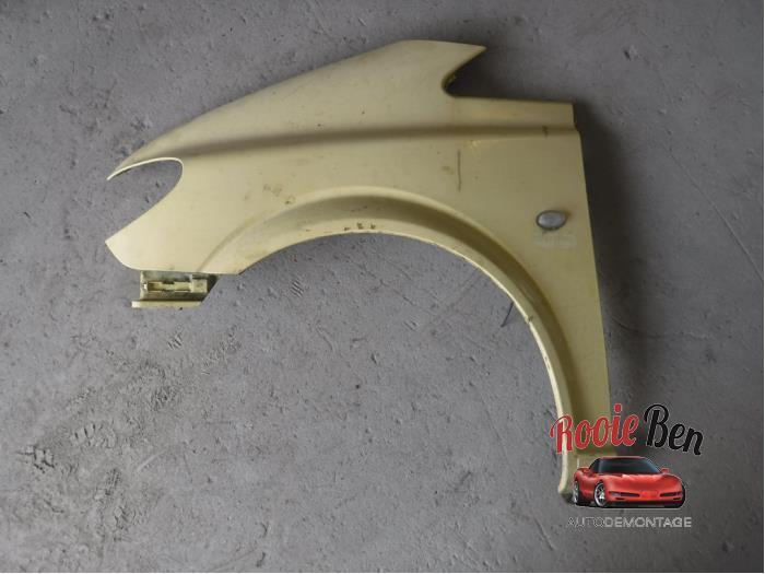 Scherm links-voor van een Mercedes Vito (1247), Gebruikt, -, Ophalen of Verzenden, -