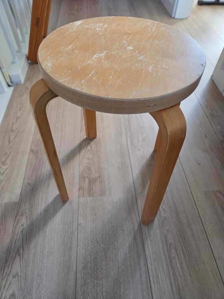 Houten krukje Artek of ikea, Ophalen, Gebruikt, Bruin, Scandinavisch