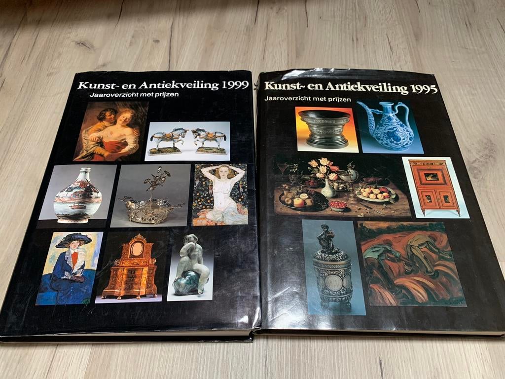 Kunst- en Antiekveiling 1995 ( 20 ) en 1999 ( 24 ) Catalogus, Boeken, Ophalen of Verzenden, Zo goed als nieuw, Catalogus