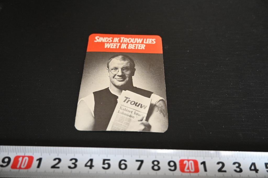 sticker Sinds ik TROUW lees weet ik beter, Ophalen, Zo goed als nieuw