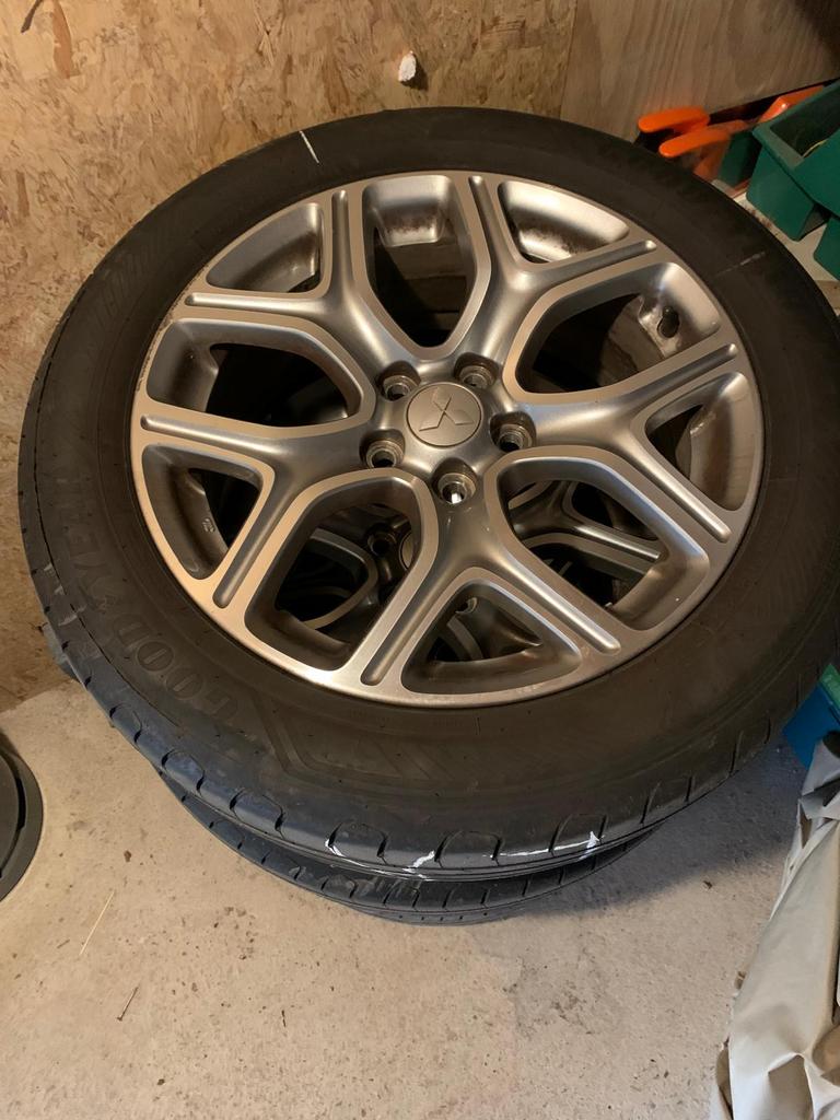 Winterbanden 225/55R18. Outlander incl. Oginele velgen, Ophalen, Velg(en), 17 inch, Winterbanden