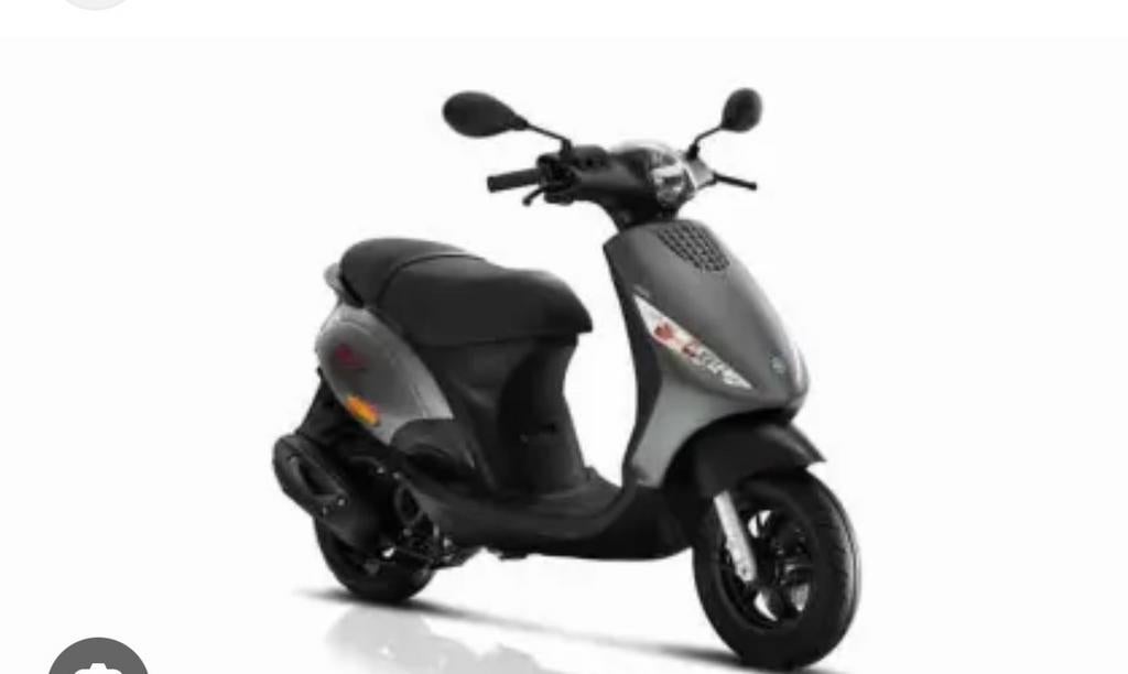 Gezocht piaggio scooter Werkend of niet werkend, met schade, Ophalen of Verzenden, Zo goed als nieuw, Benzine, Overige modellen