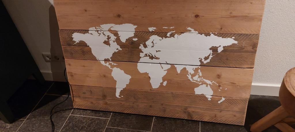 Steigerhouten Wanddecoratie Wereldkaart, Ophalen of Verzenden, Zo goed als nieuw