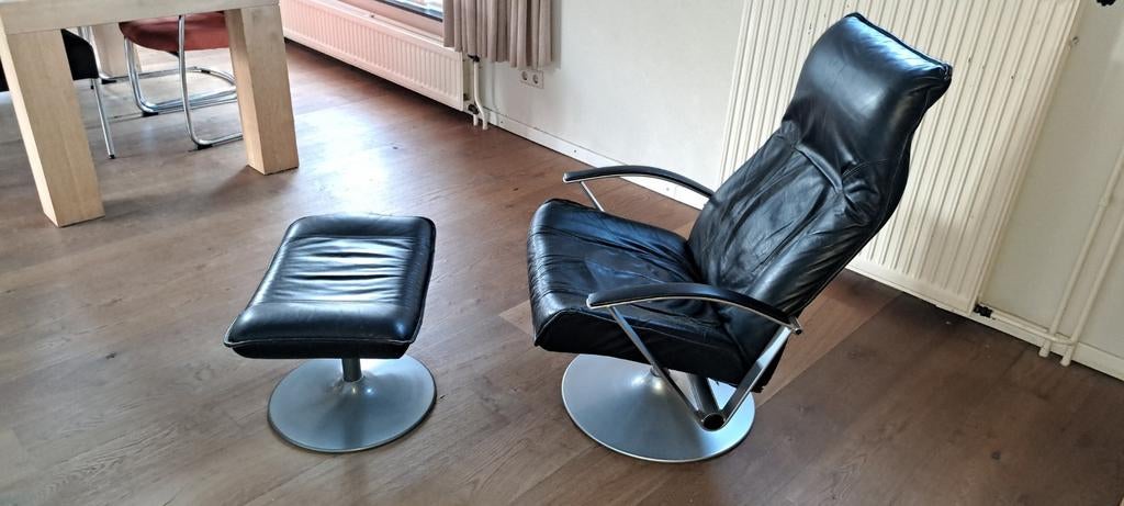 Relaxfauteuil met voetenbank - zwart leder, Ophalen, Gebruikt, 75 tot 100 cm, 75 tot 100 cm