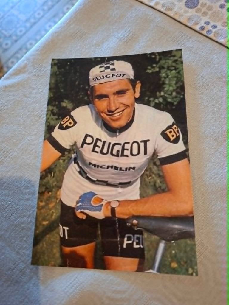 Vintage wielrenner foto Peugeot Michelin, Verzenden, Zo goed als nieuw, Overige sporten, Poster, Plaatje of Sticker