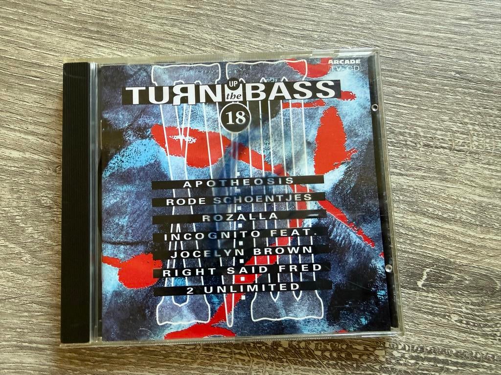 Turn Up The Bass 18 CD - Dance Populair, Ophalen of Verzenden, Gebruikt, Dance Populair