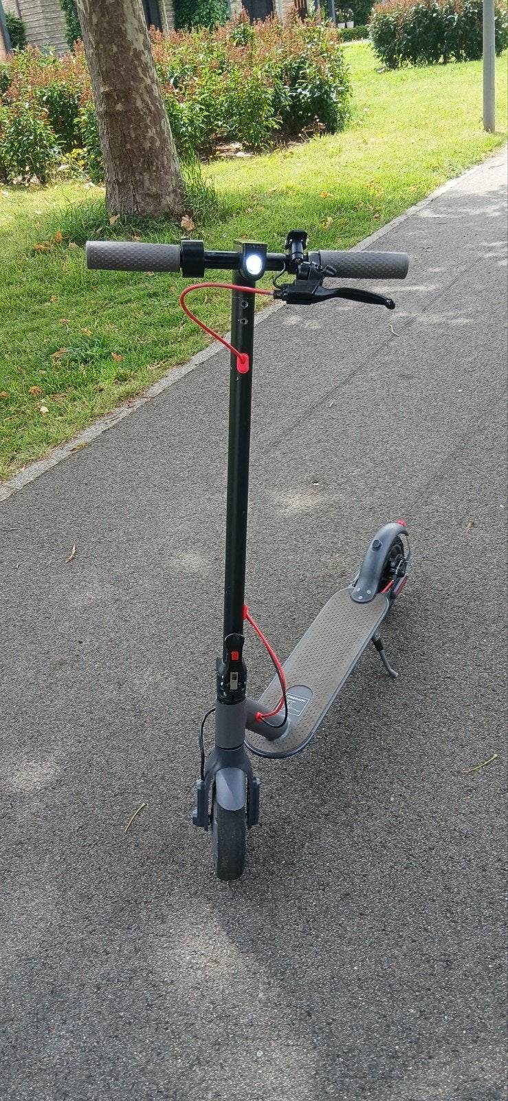 Electriesche step -scooter-goede staat, Ophalen of Verzenden, Zo goed als nieuw, Elektrische step (E-scooter), Aovopro