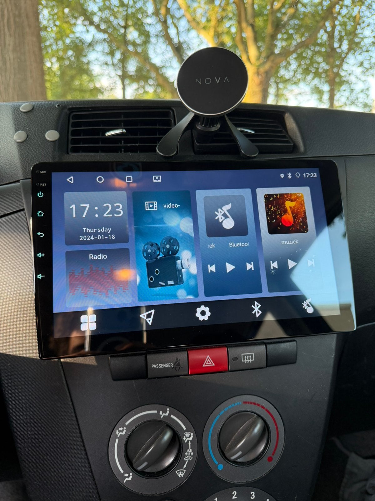 Junsun apple carplay universeel 10 inch 1280x720, Auto diversen, Ophalen, Zo goed als nieuw