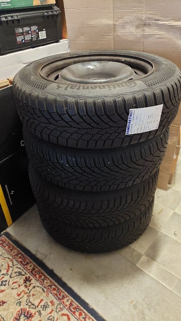 Winterbanden Continental Winter Contact, Auto-onderdelen, Ophalen, Gebruikt, 15 inch, Banden en Velgen