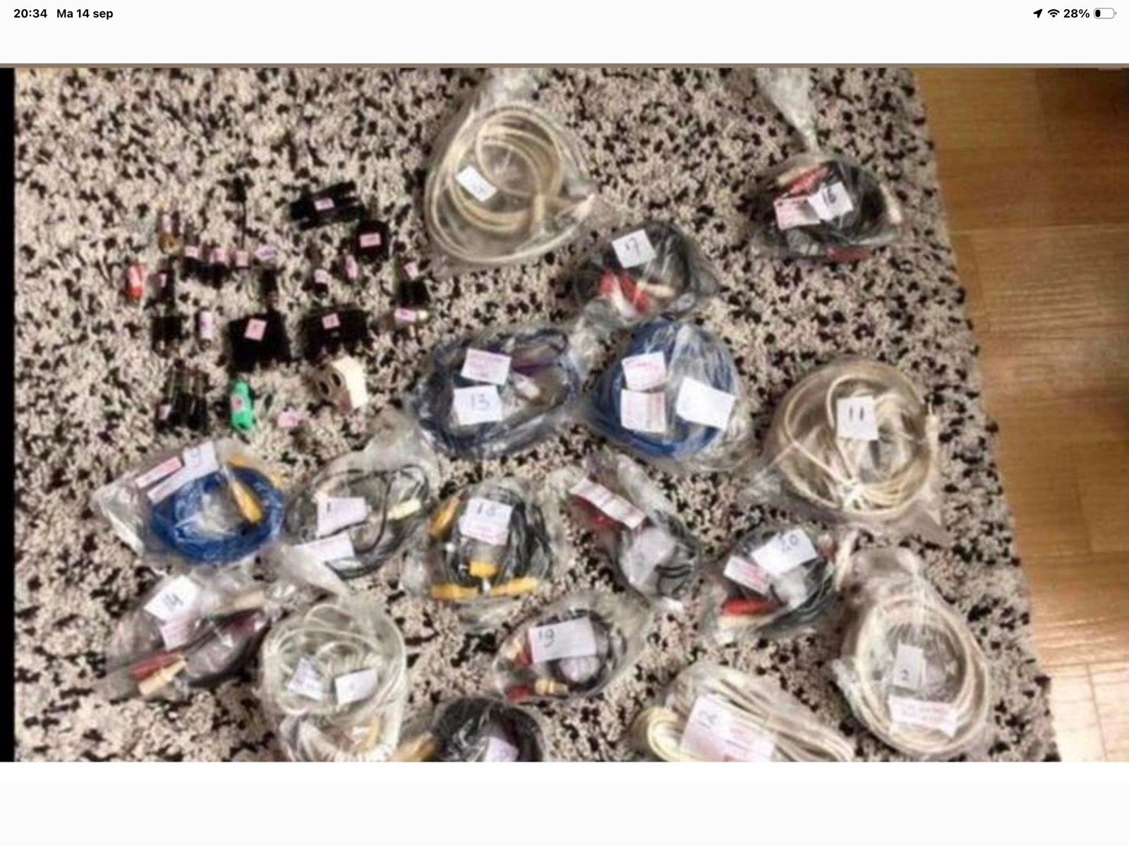 Doos Audio Kabels en Stekkers  🌸 in 1 koop, Ophalen of Verzenden, Zo goed als nieuw, Apparatuur