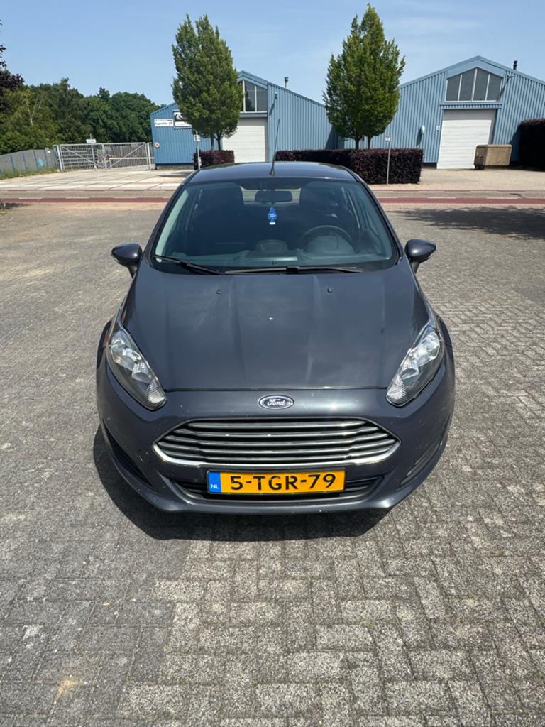 Ford Fiësta 1.0 48KW/65PK 5D 2014 Grijs, Auto's, 40 €/maand, 525 kg, 23 km/l, Origineel Nederlands