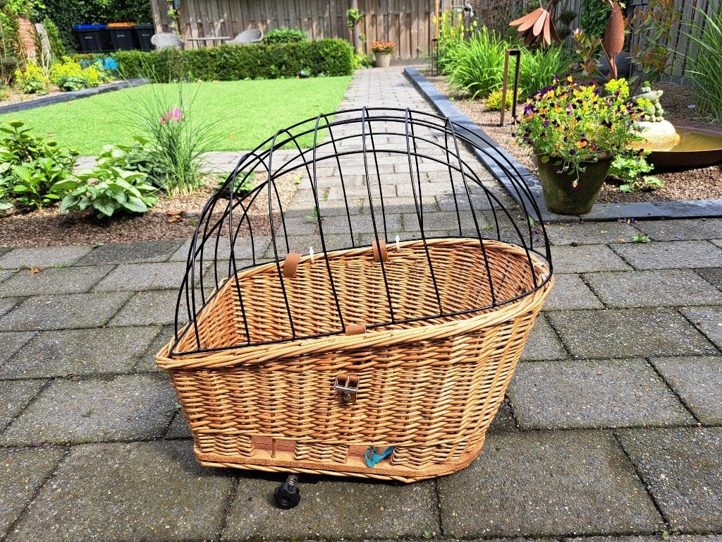 te koop rieten fietsmand, Ophalen, Zo goed als nieuw, Riet