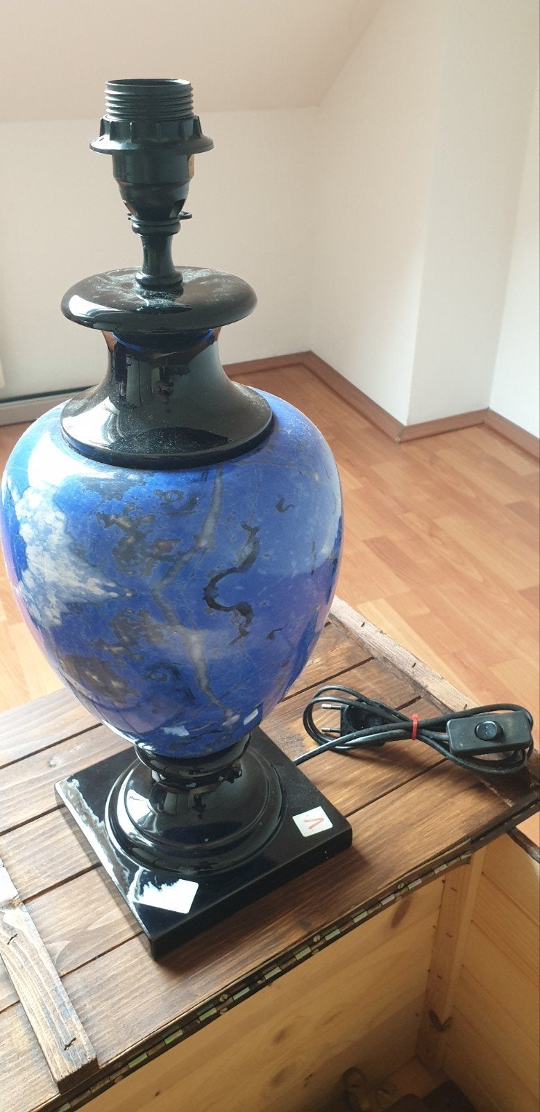 Blauwe tafellamp met marmerlook en E27 fitting, Ophalen of Verzenden