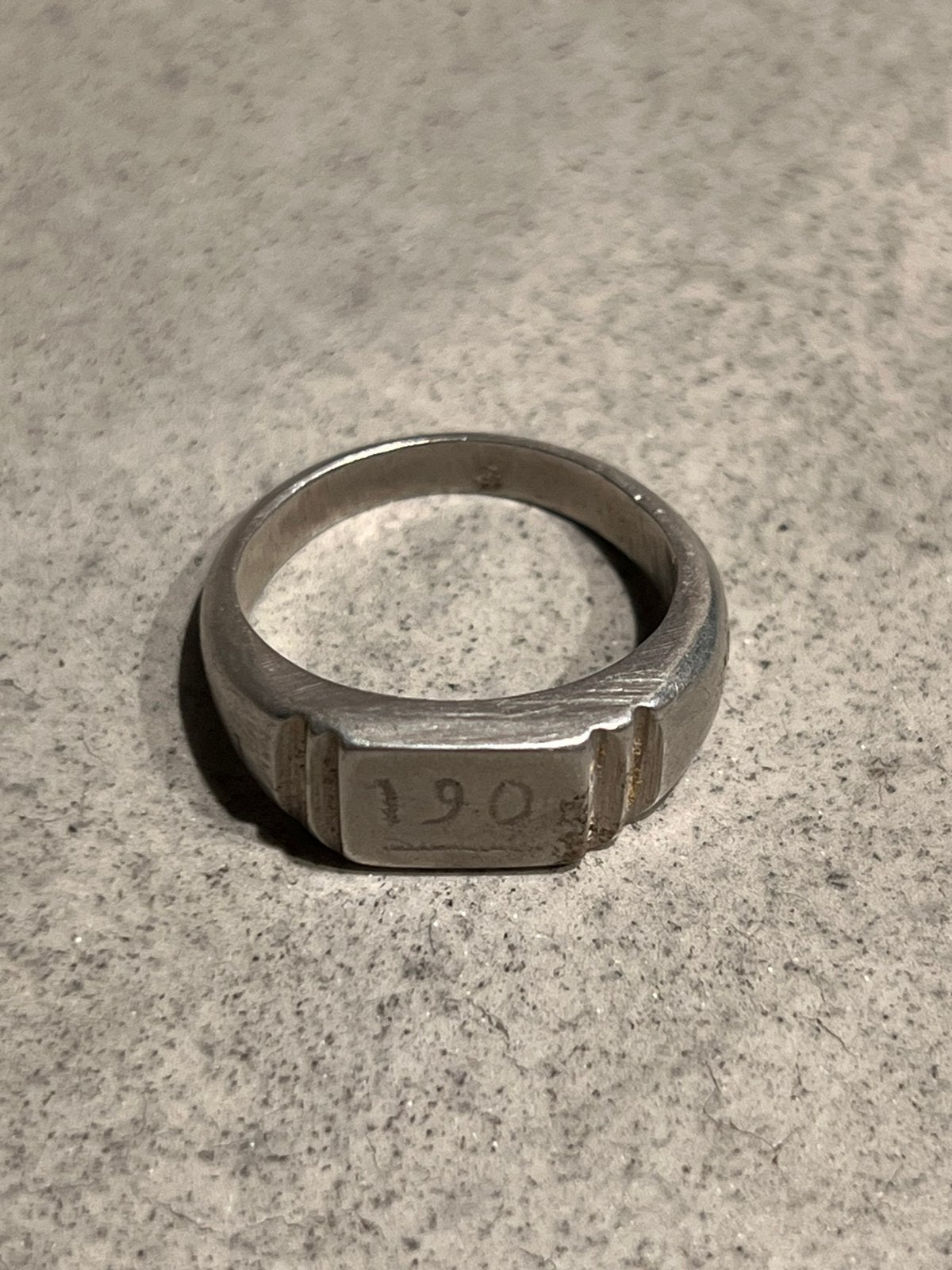 Onbekende ring uit WO2?, Verzamelen, Ophalen of Verzenden, Duitsland