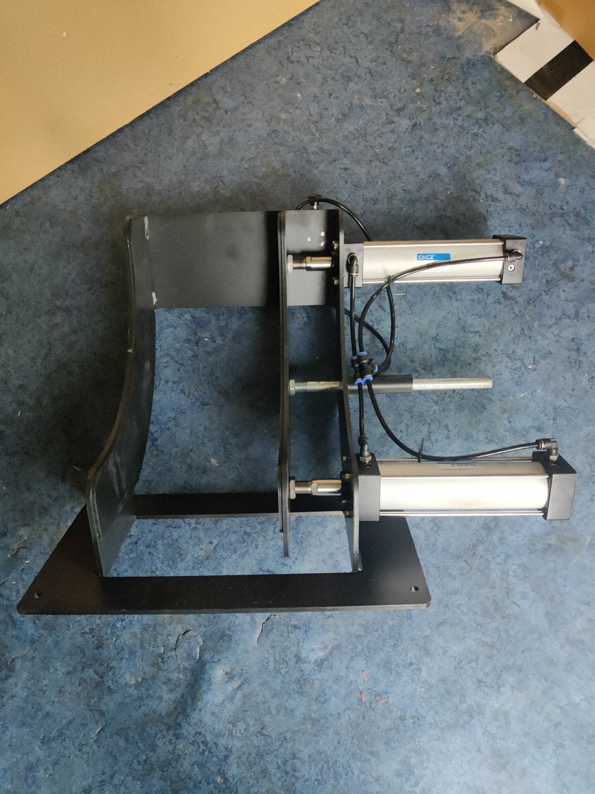 Pneumatische wielklem motoren, Ophalen, Gebruikt