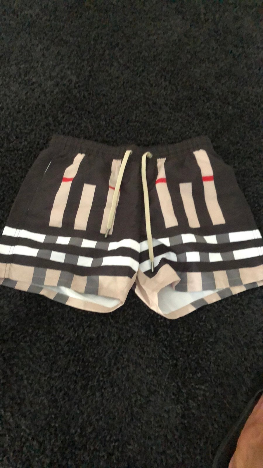 Burberry nieuw 20€, Ophalen of Verzenden, Zo goed als nieuw