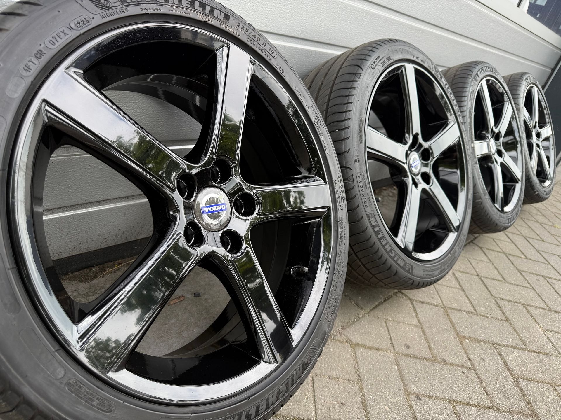 orig. 18 inch Volvo Midir C30 V50 V40 S60 velgen zomerbanden, 18 inch, Gebruikt, -, -