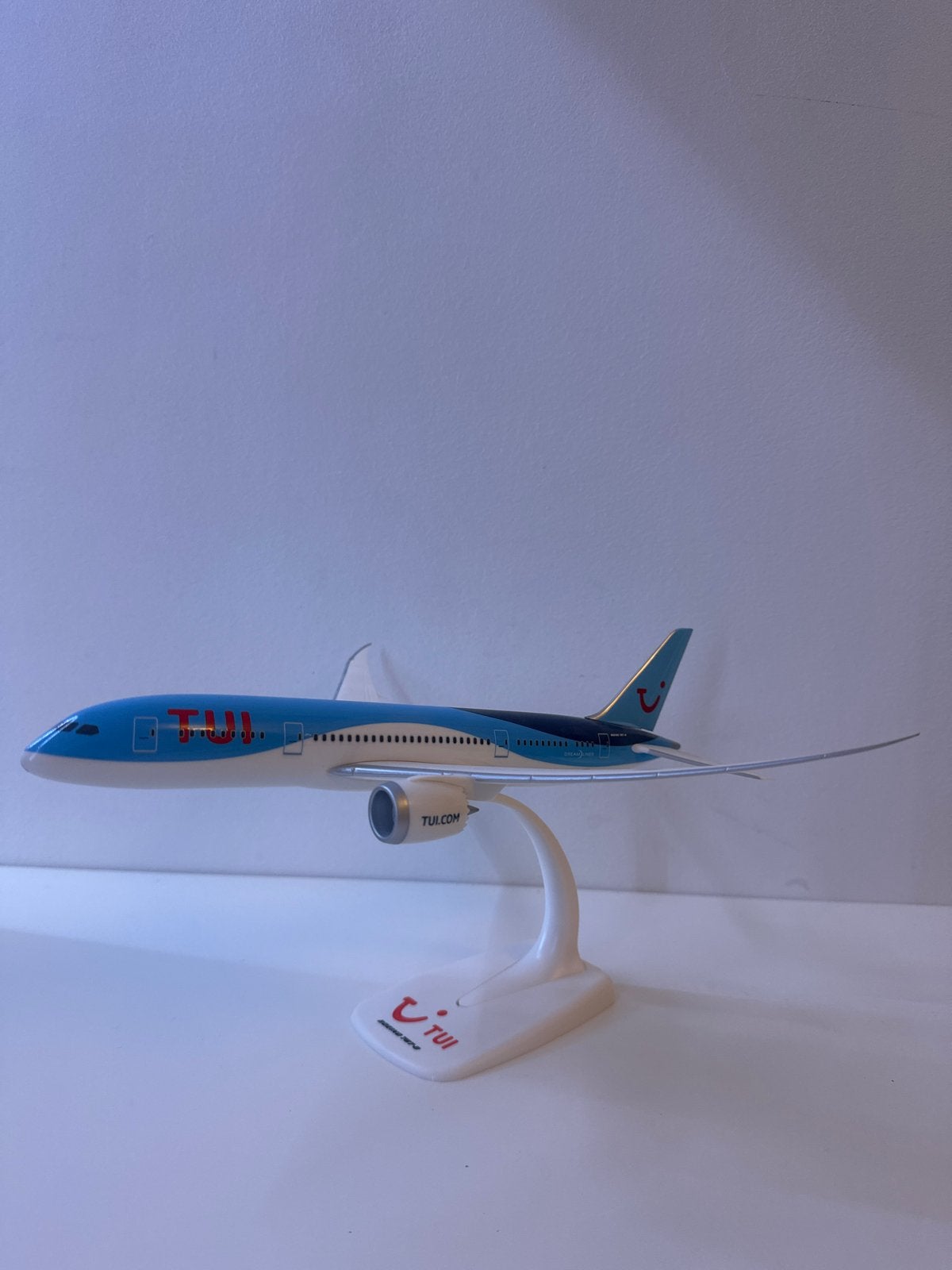 TUI Boeing 787-8 Dreamliner schaalmodel 1:200, Overige merken, 1:200 of kleiner, Ophalen of Verzenden, Zo goed als nieuw