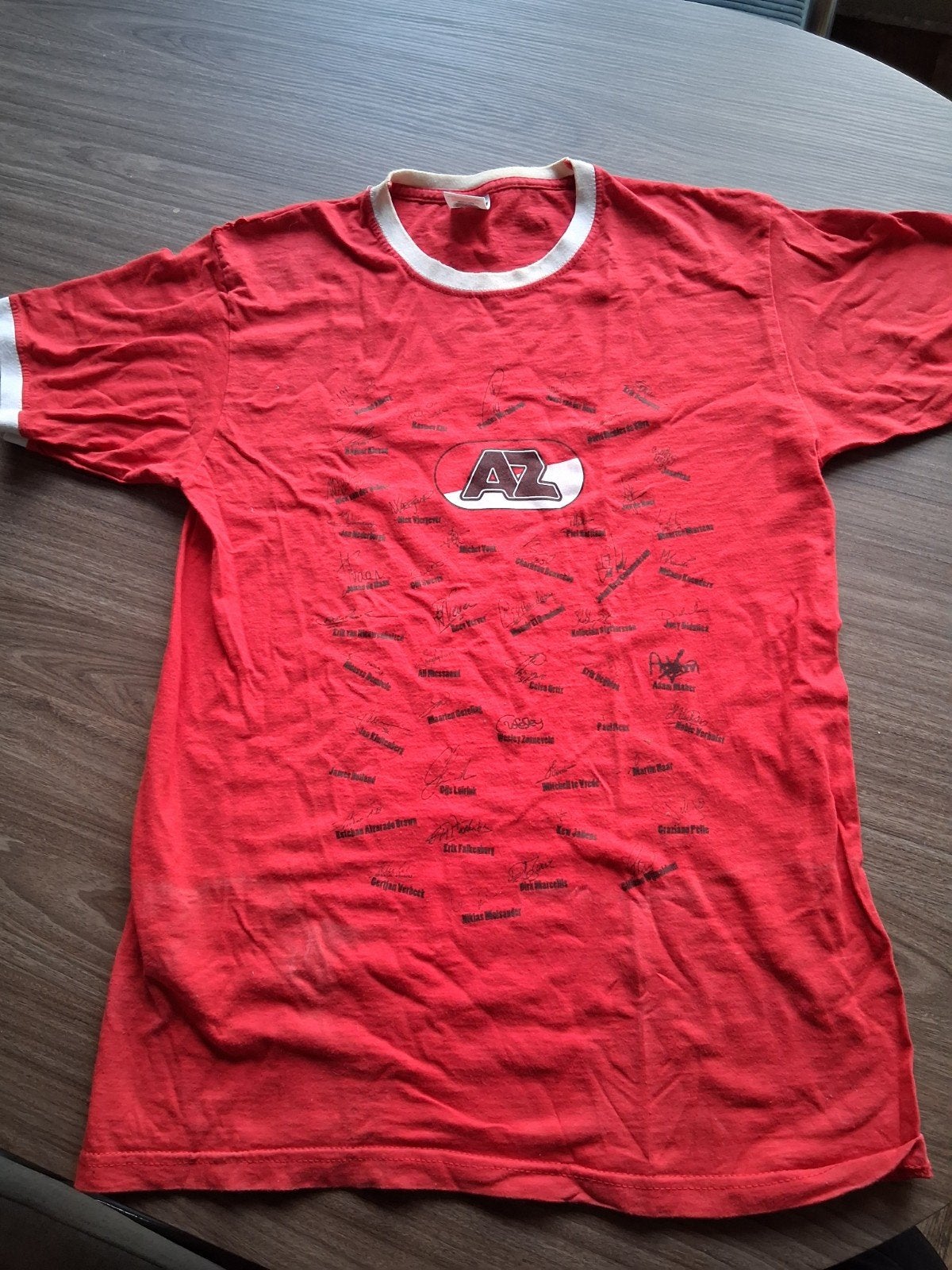 Vintage AZ Voetbal T-shirt met handtekeningen Maat M, Ophalen of Verzenden, Gedragen, Rood, Fruit of the Loom