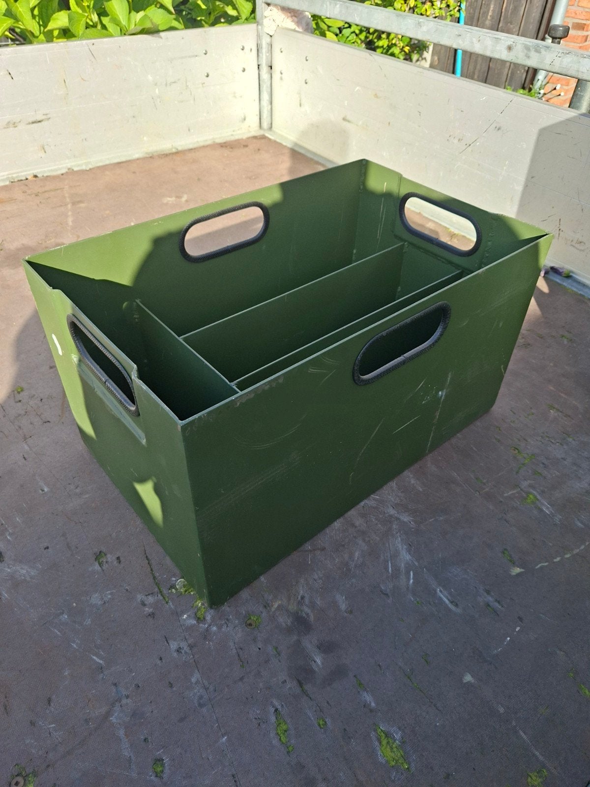 Stevige groene bak met vakverdeling, Ophalen of Verzenden, Landmacht, Nederland