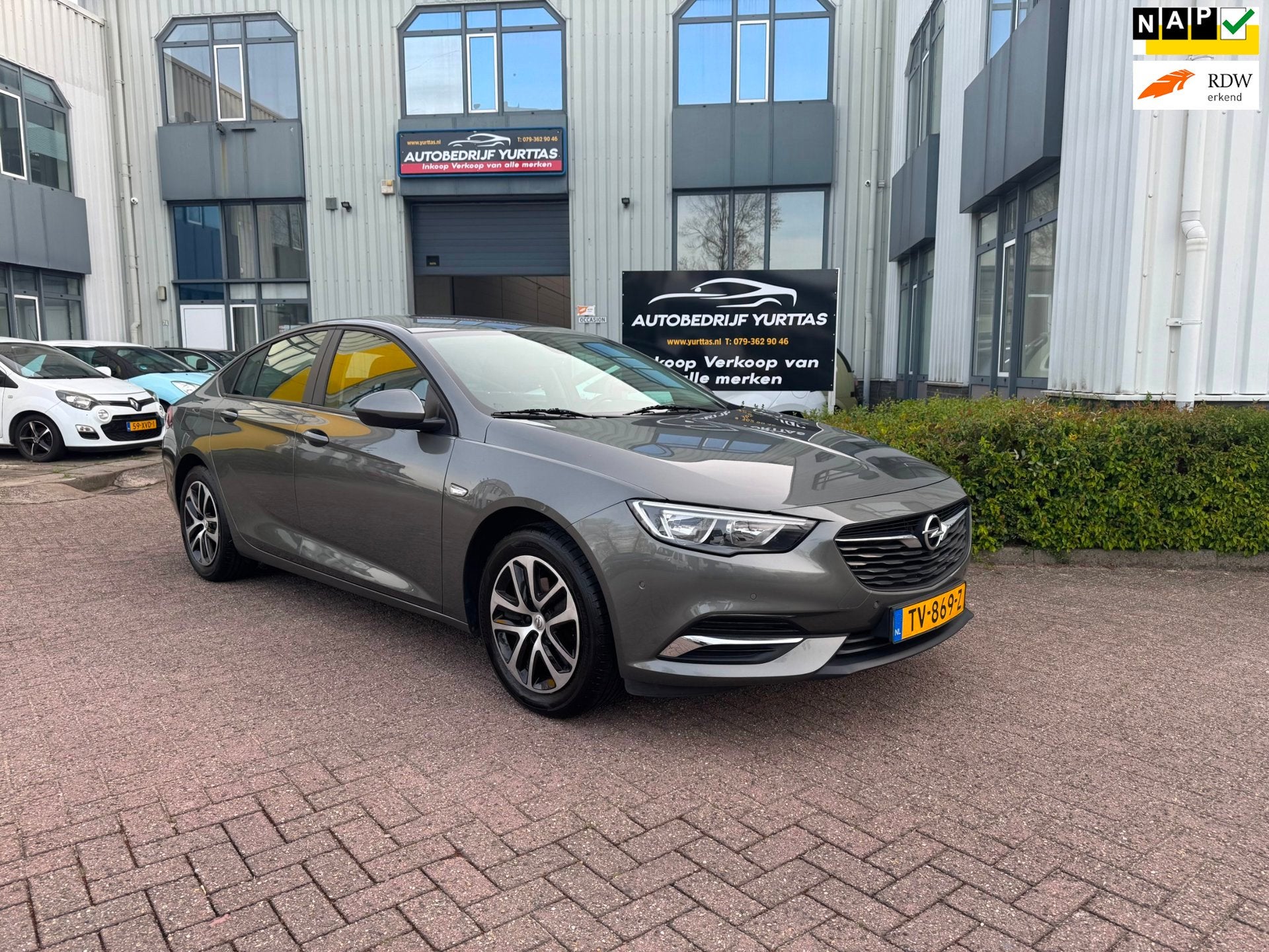 Opel Insignia Grand Sport 1.5 Turbo Online Edition AUT!, Auto's, Gebruikt, Euro 6, 4 cilinders, 700 kg