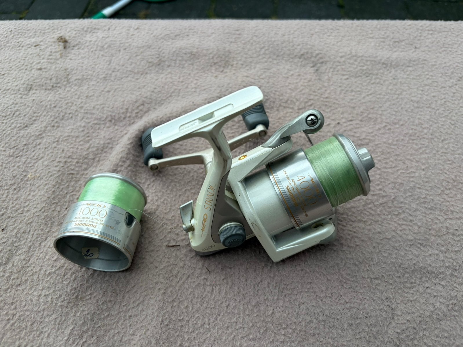 Shimano stradic aero 4000 molen / spinmolen incl spoel, Ophalen of Verzenden, Gebruikt, Molen