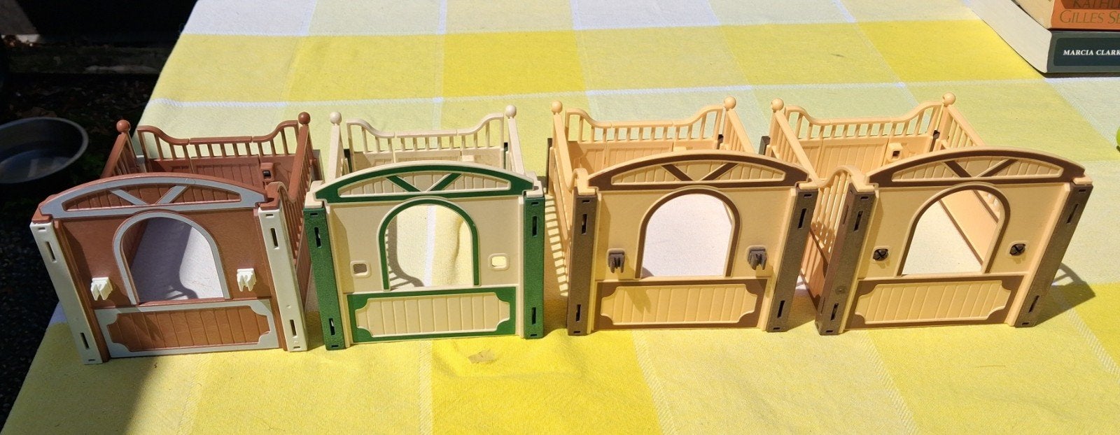 Losse stallen playmobil 4x met schuurtje, Ophalen, Zo goed als nieuw