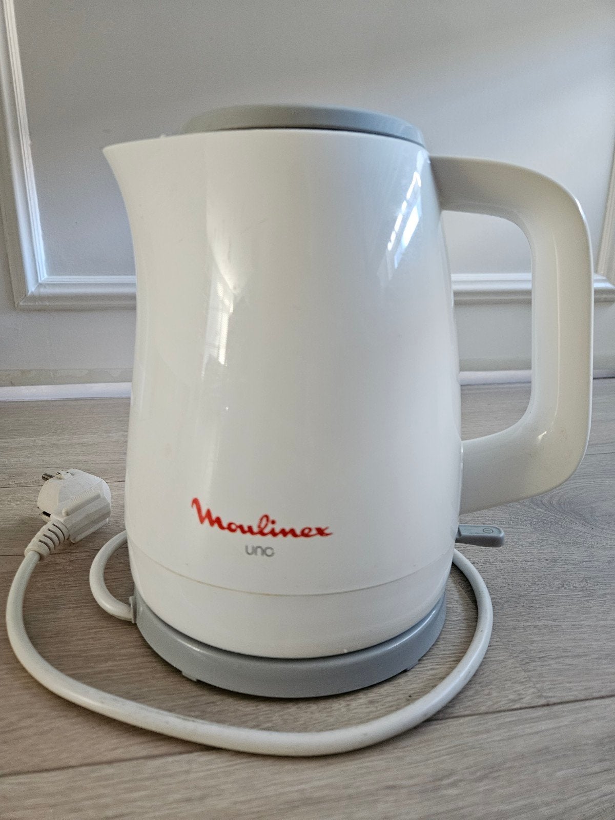 Moulinex Uno Waterkoker - Wit, Witgoed en Apparatuur, Waterkokers, 1 tot 2 liter, Ophalen of Verzenden, Gebruikt, Draadloos